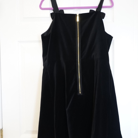 Ted Baker Velvet Bow Shoulder Cocktail dress — Ted Sz 5, US Sz 12 - Picture 4 of 6